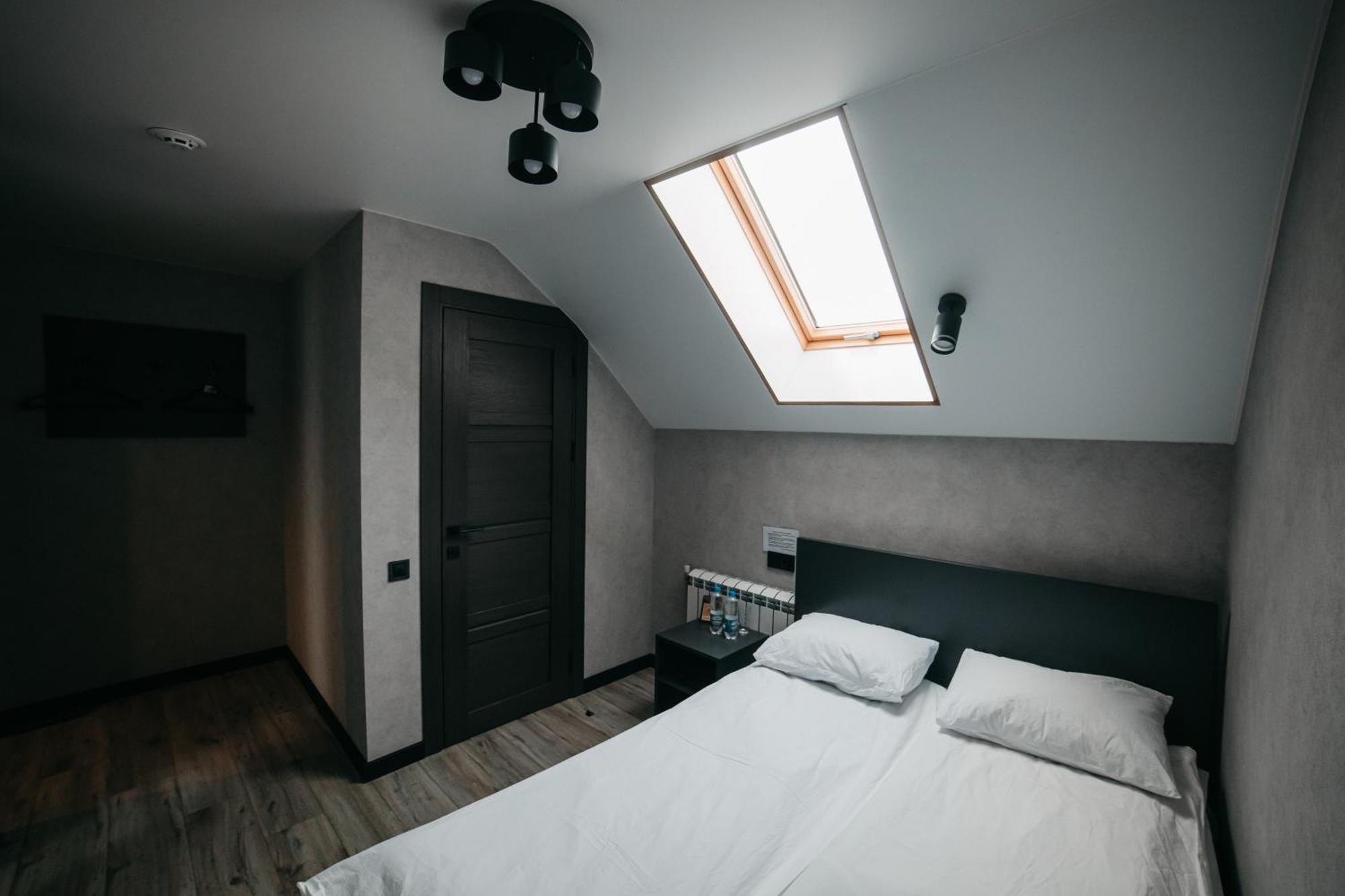 Bastion Motel Samostrely Dış mekan fotoğraf