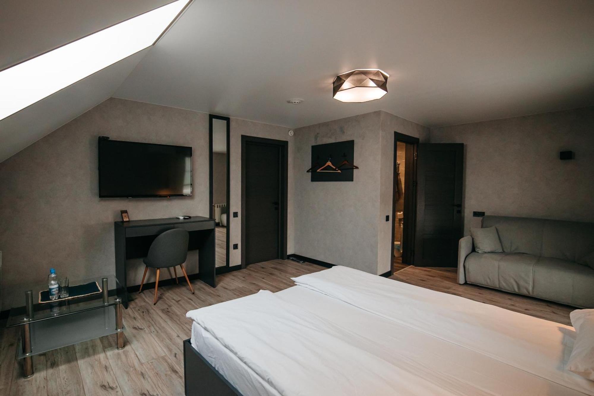 Bastion Motel Samostrely Dış mekan fotoğraf